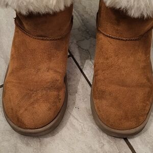 Cozy Tan Kids Boots